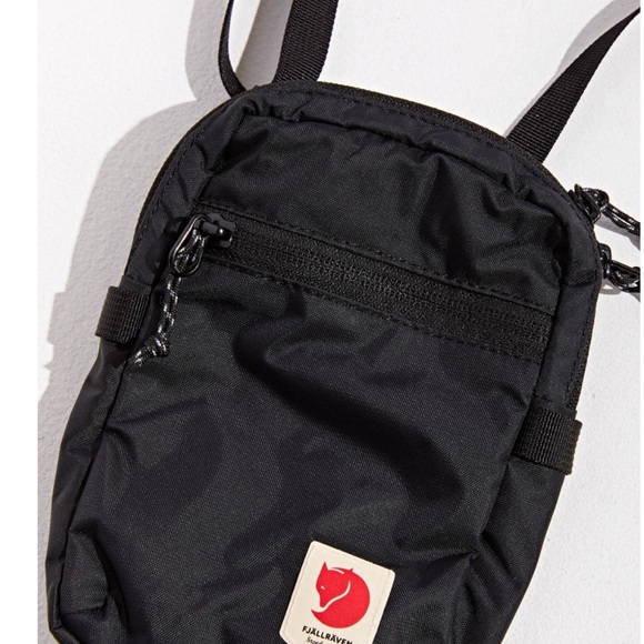 Fjallraven Kanken Black High Coast Crossbody Sling Bag NWT - Picture 6 of 6
